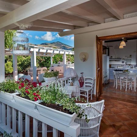Nuova Villa Intera Guidaloca Scopello  Exteriör bild