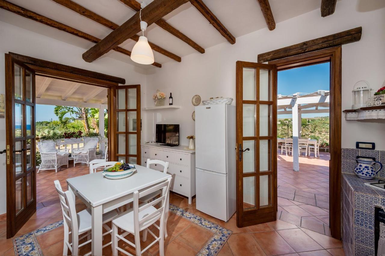 Nuova Villa Intera Guidaloca Scopello  Exteriör bild